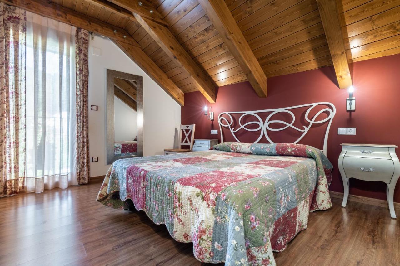 Casa Bergua Guest House Viu Luaran gambar