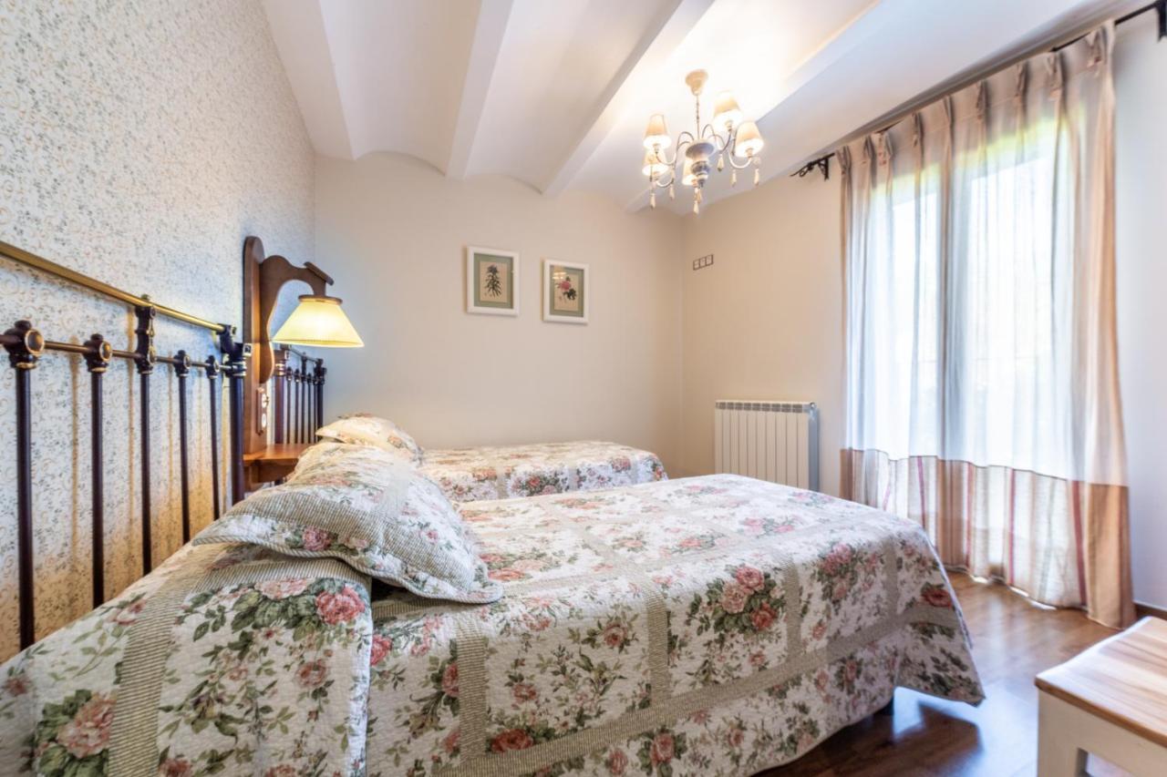 Casa Bergua Guest House Viu Luaran gambar